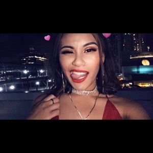 Meet your Posher, Angela